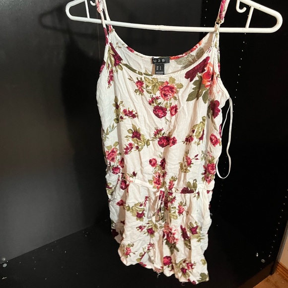 Floral Romper - Picture 1 of 1